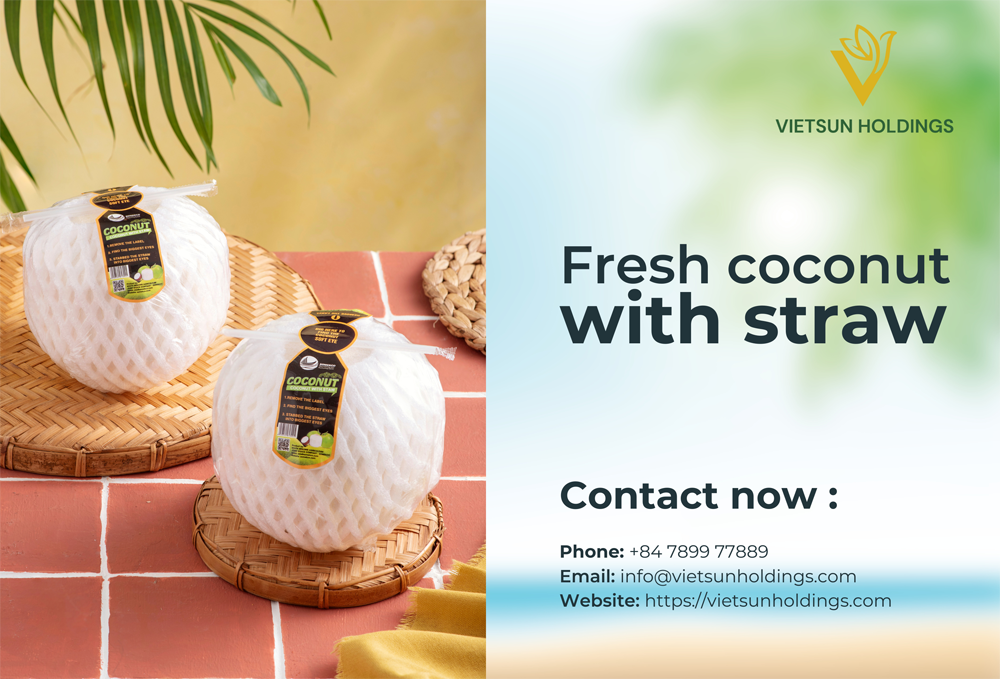 Diamond Coconut with staw